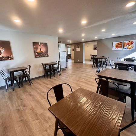 Super 8 By Wyndham Great Falls City Center 外观 照片