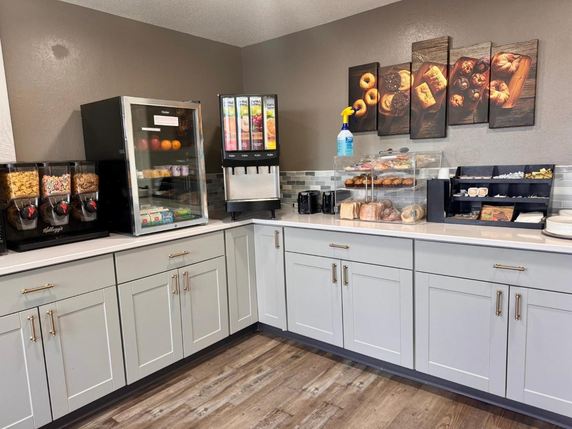 Super 8 By Wyndham Great Falls City Center 外观 照片